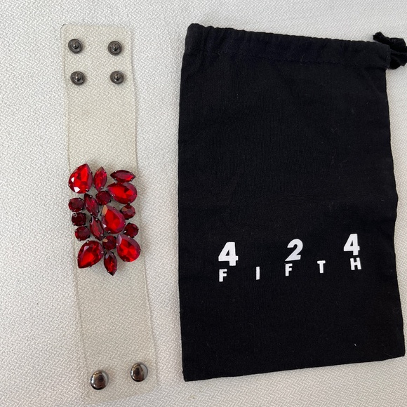 Cuff bracelet in faux red 'stones' and clear plastic. - Picture 10 of 15